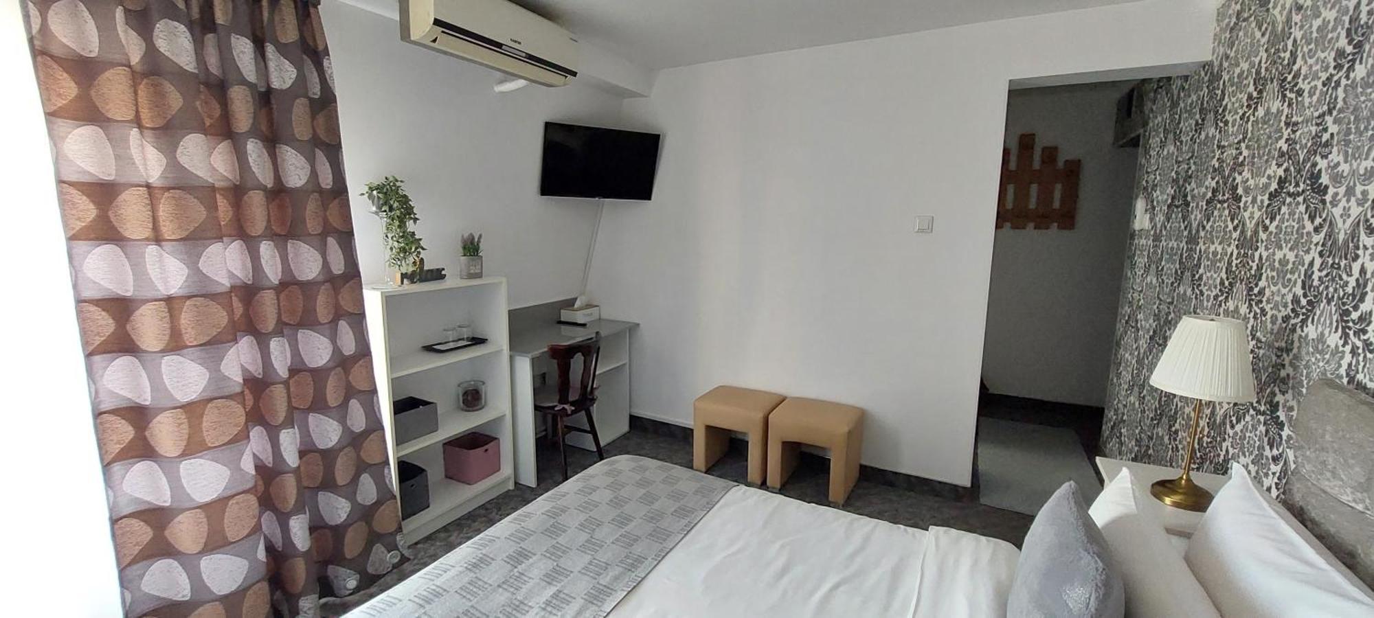 מלון Târgu Jiu Harmony House מראה חיצוני תמונה